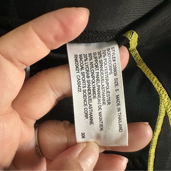 Cw-x Black Leggings with Yellow Trim size small - Picture 3 of 5